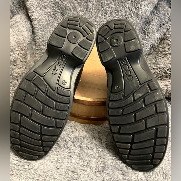 EUC Ecco Turn Leather Gore-Tex Tie Chukka Boots Black- US 13 / EU 47 main image 5